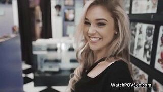 Горячую пару арестовали в тату-студии - порно видео