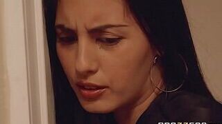 Браззерс - (Алия Хадид) - р. Есть сиськи - порно видео