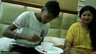 Индийская красивая сводная сестра, чистый табу-секс! Индийский семейный секс - порно видео